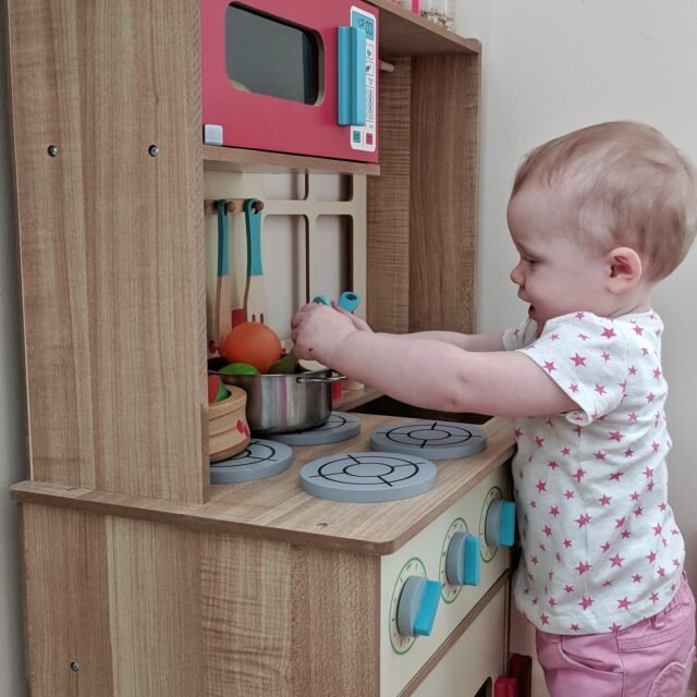 Why dramatic play makes kids shine and how to encourage it